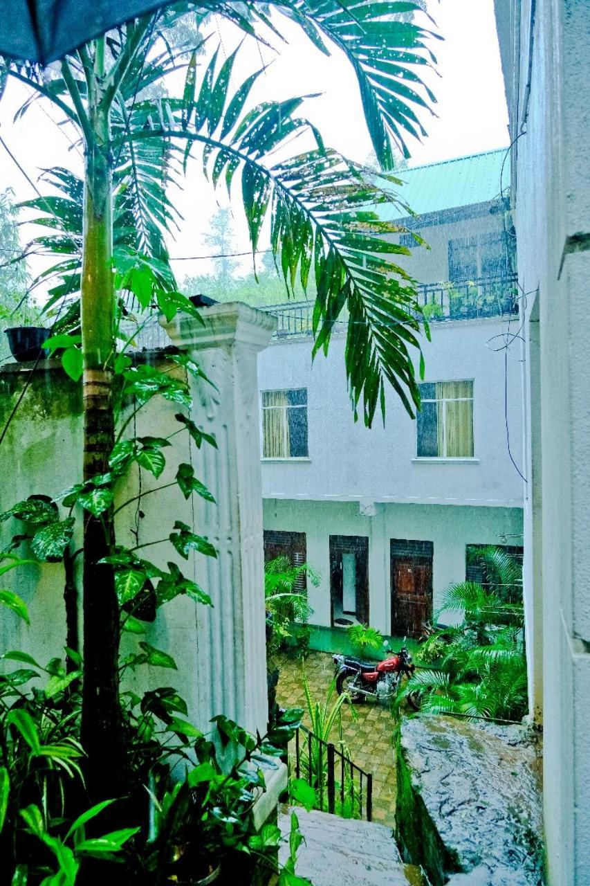 Ninety Nine Grand Hotel Badulla Eksteriør billede